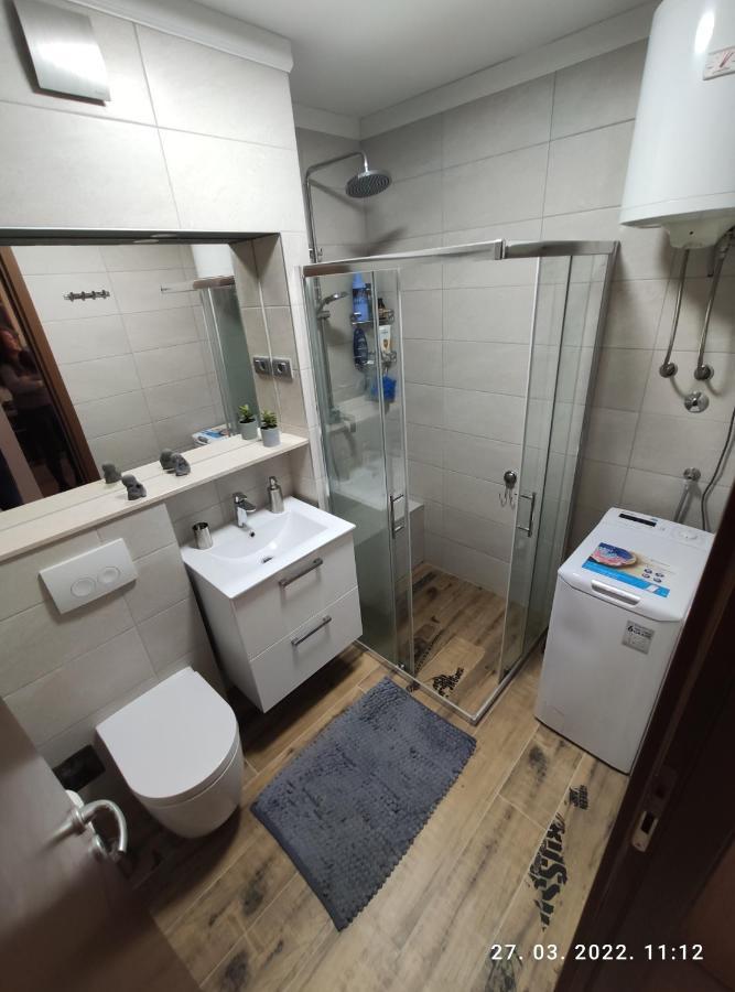 Apartman Antonela With Free Garage Parking Apartment Split Exterior photo